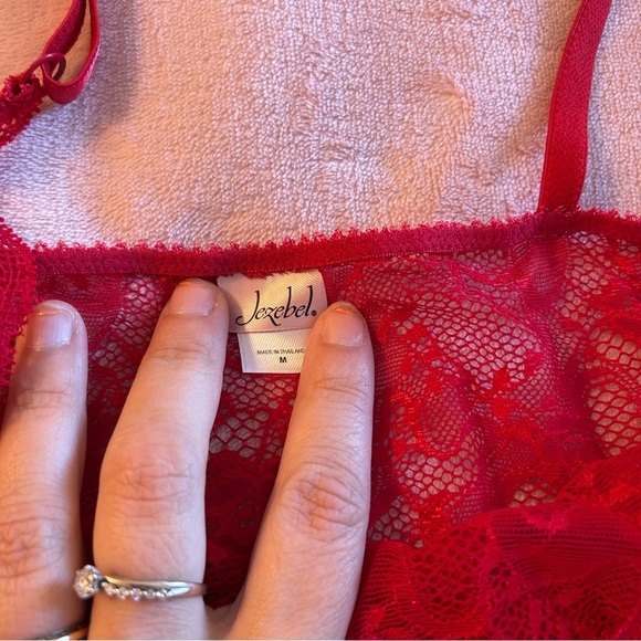 Jezebel Y2K red lace and fishnet sheer camisole size M floral - Picture 6 of 9